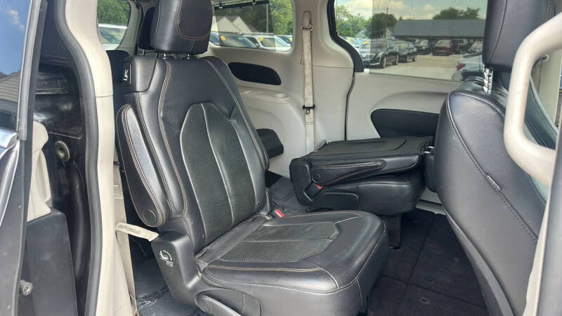 2018 Chrysler Pacifica Touring L