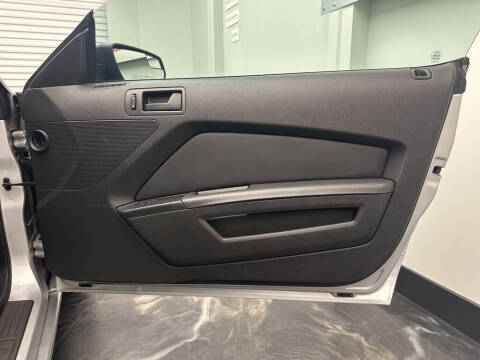 2013 Ford Mustang V6