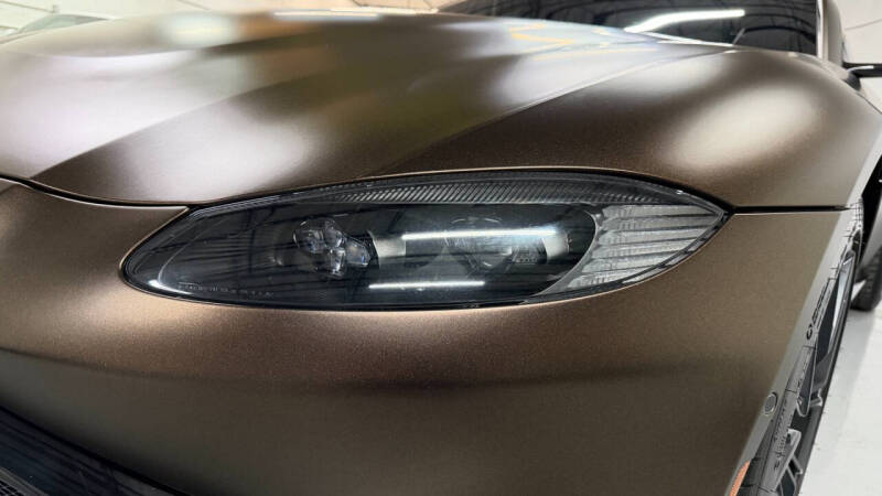 2021 Aston Martin Vantage