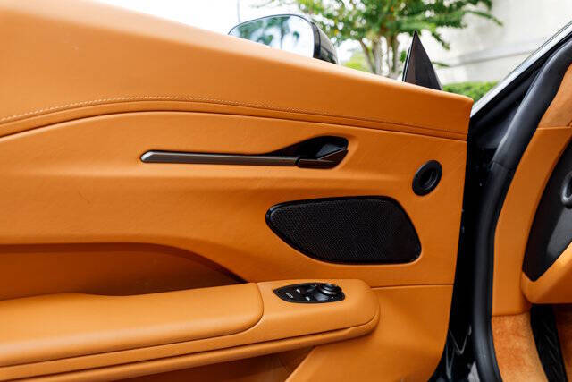 2026 Aston Martin Vantage