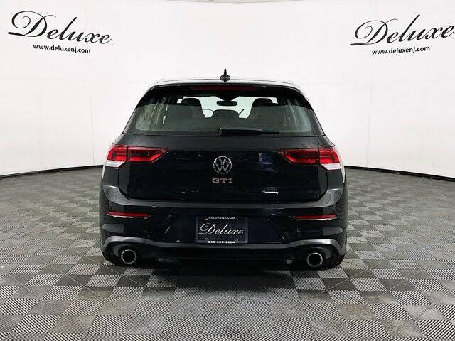 2024 Volkswagen Golf GTI Autobahn