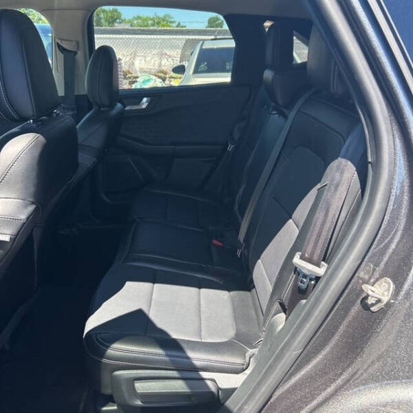 2020 Ford Escape Titanium
