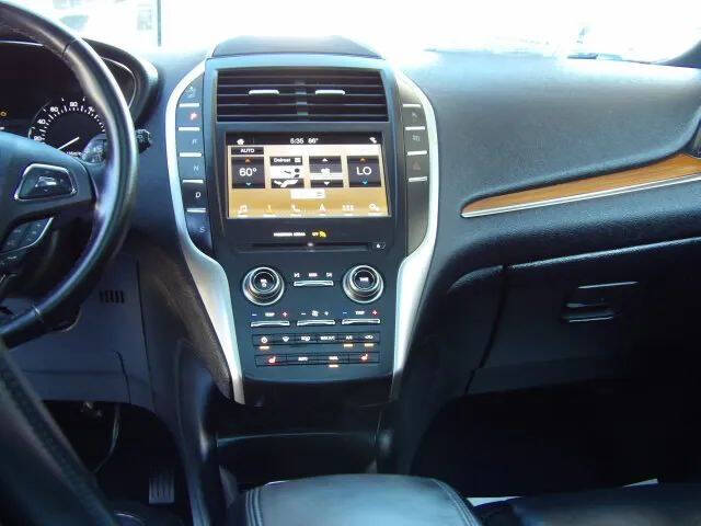 2019 Lincoln MKC Select