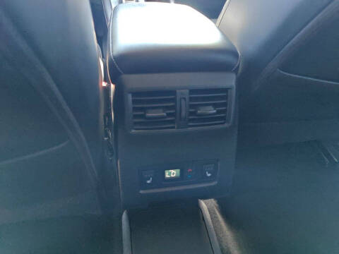 2024 Mitsubishi Outlander PHEV SEL