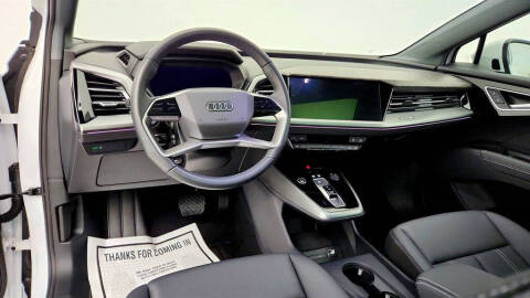 2024 Audi Q4 e-tron quattro Premium Plus 55