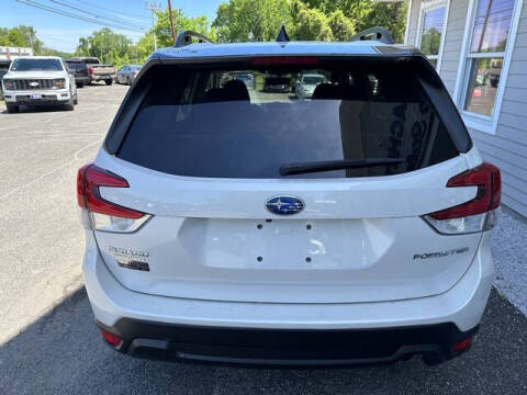 2024 Subaru Forester Premium