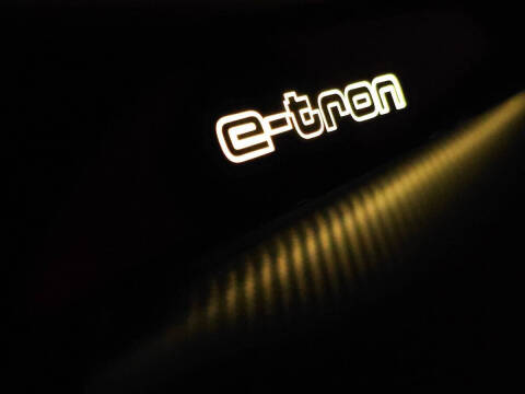 2024 Audi e-tron GT quattro Premium Plus