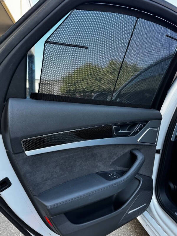 2014 Audi S8 4.0T quattro