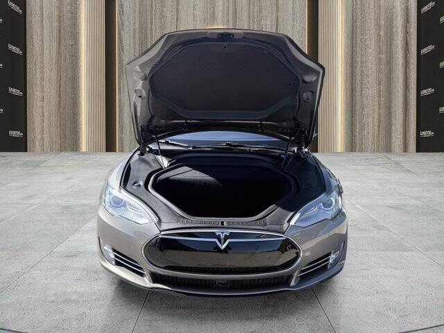 2015 Tesla Model S 70D
