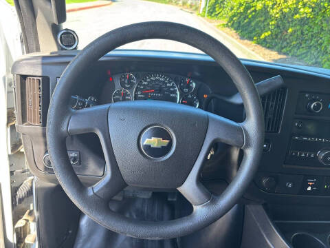 2017 Chevrolet Express 2500