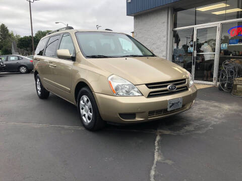 2006 Kia Sedona for sale at Streff Auto Group in Milwaukee WI