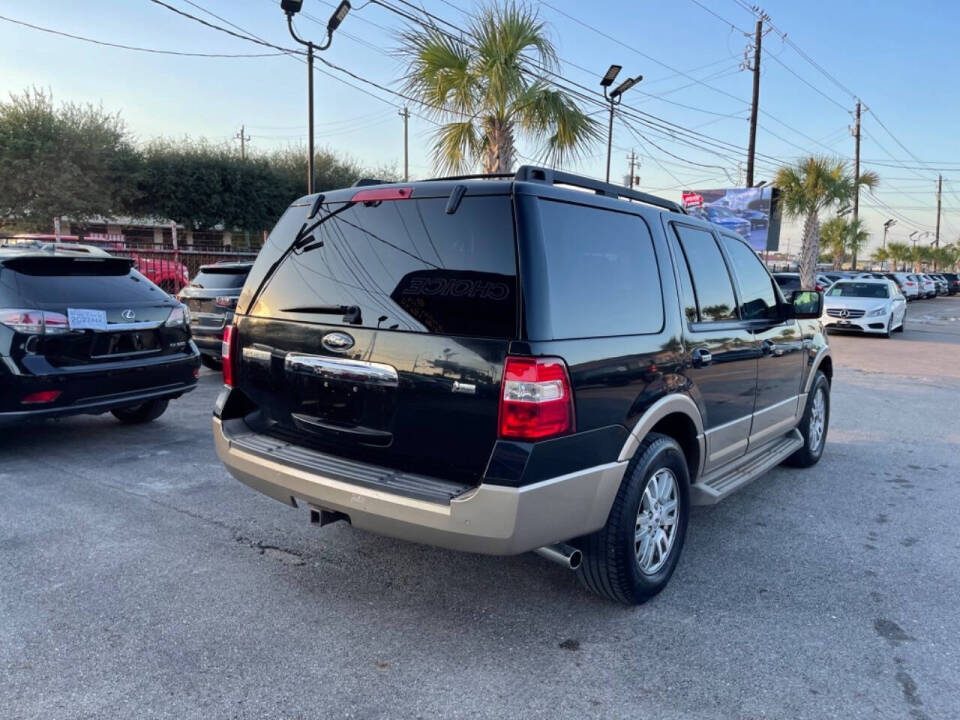 2012 Ford Expedition for sale at SMART CHOICE AUTO in Pasadena, TX