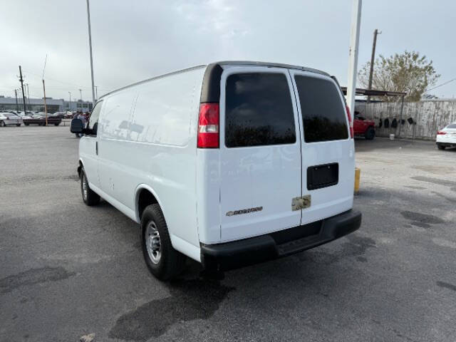 2017 Chevrolet Express 2500