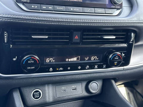 2022 Nissan Rogue SV