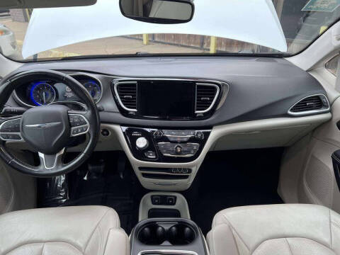 2021 Chrysler Pacifica Touring L