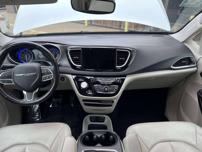 2021 Chrysler Pacifica Touring L