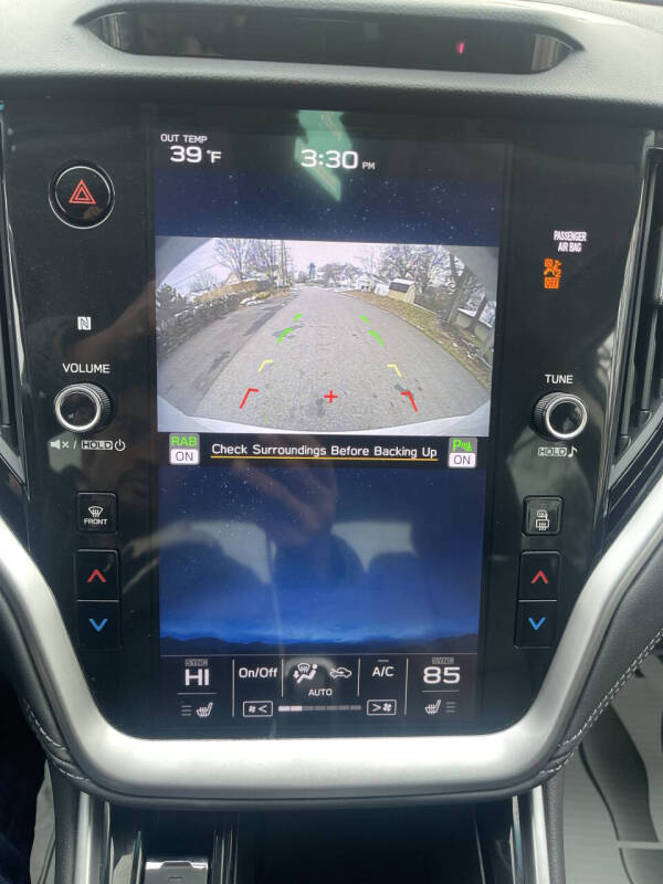 2022 Subaru Legacy Limited XT