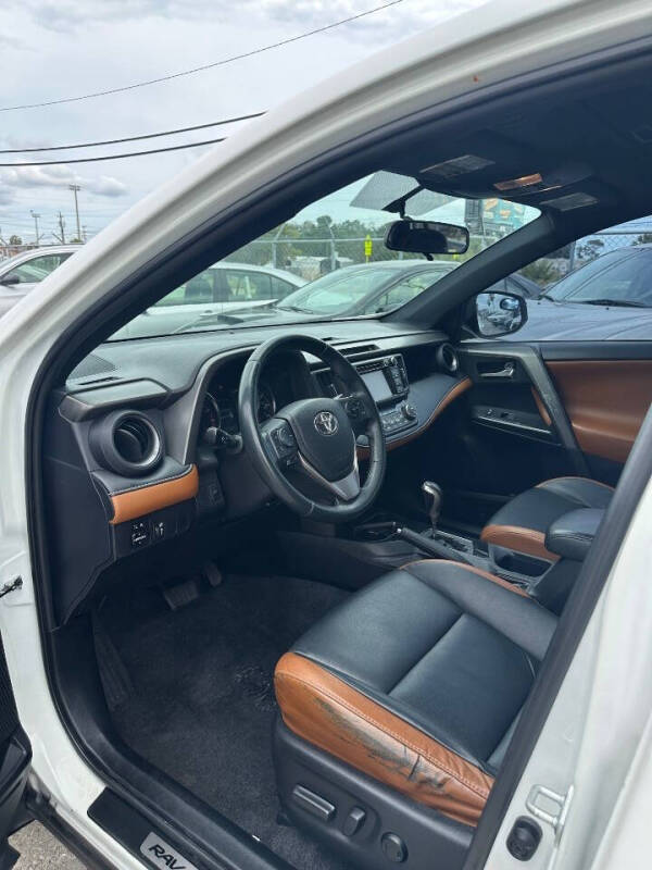 2016 Toyota RAV4 SE