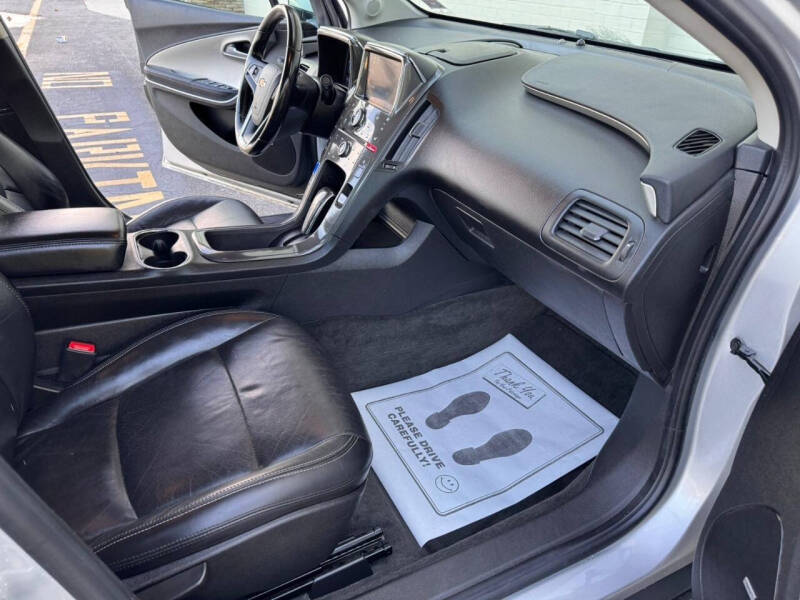 2011 Chevrolet Volt Premium