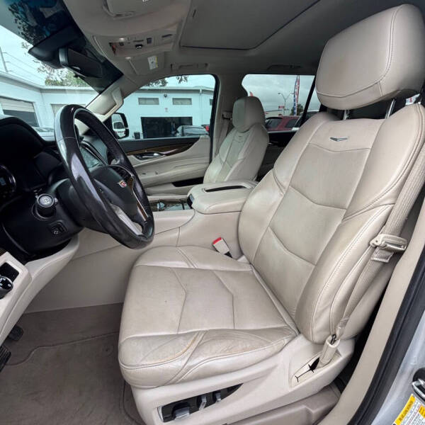 2019 Cadillac Escalade ESV Luxury