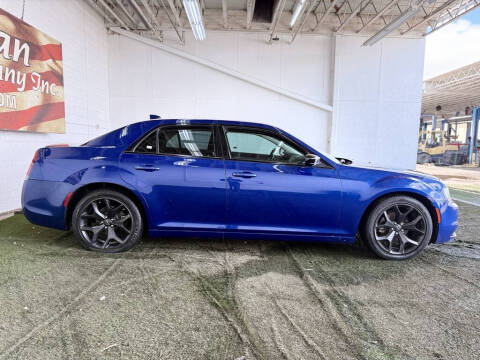 2020 Chrysler 300 Touring