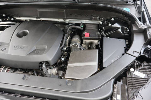 2019 Volvo XC60 T5 Momentum