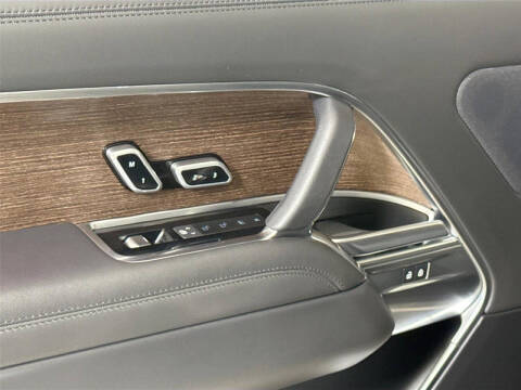 2023 Land Rover Range Rover P530 SE LWB