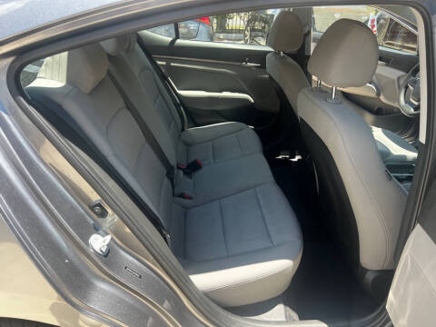 2018 Hyundai Elantra