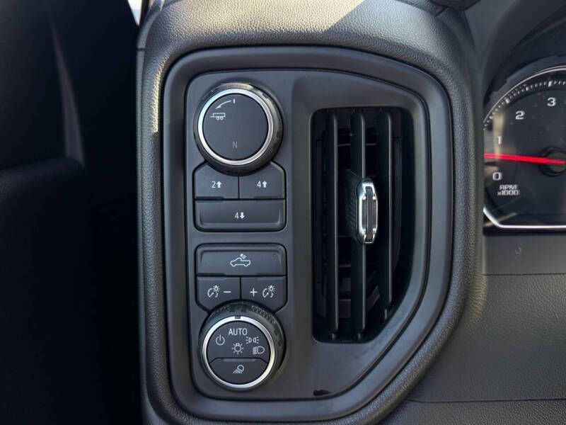 2023 Chevrolet Silverado 2500HD Custom