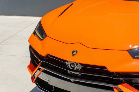 2023 Lamborghini Urus S