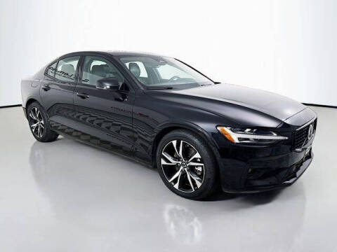 2024 Volvo S60 B5 Core Dark Theme