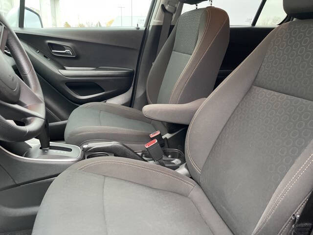 2022 Chevrolet Trax LS