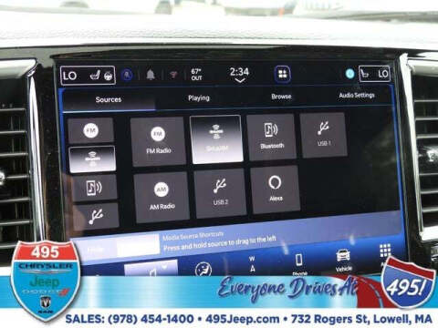 2027 Chrysler Pacifica Limited