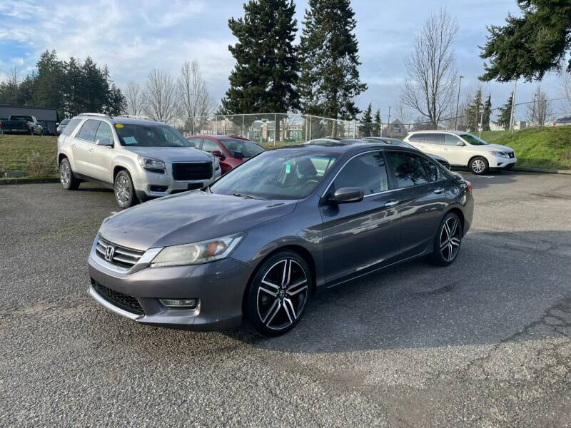 2013 Honda Accord for sale at King Crown Auto Sales LLC in Federal Way WA