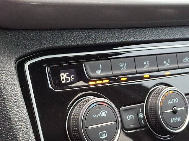 2020 Volkswagen Atlas Cross Sport V6 SEL R-Line 4Motion