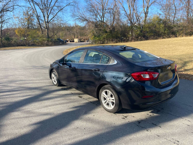 2016 Chevrolet Cruze LT photo 10