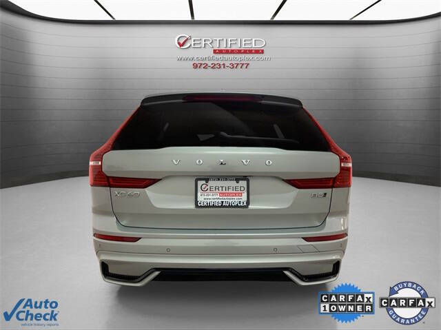 2025 Volvo XC60 B5 Plus Dark Theme