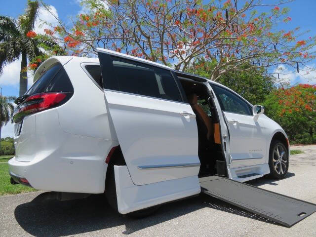 2022 Chrysler Pacifica Pinnacle