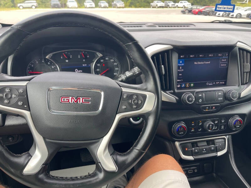 2023 GMC Terrain SLT