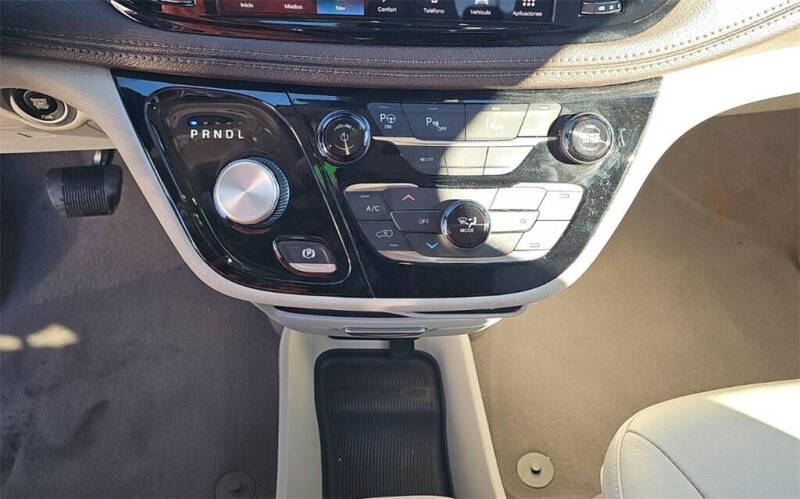 2021 Chrysler Pacifica Hybrid Touring L