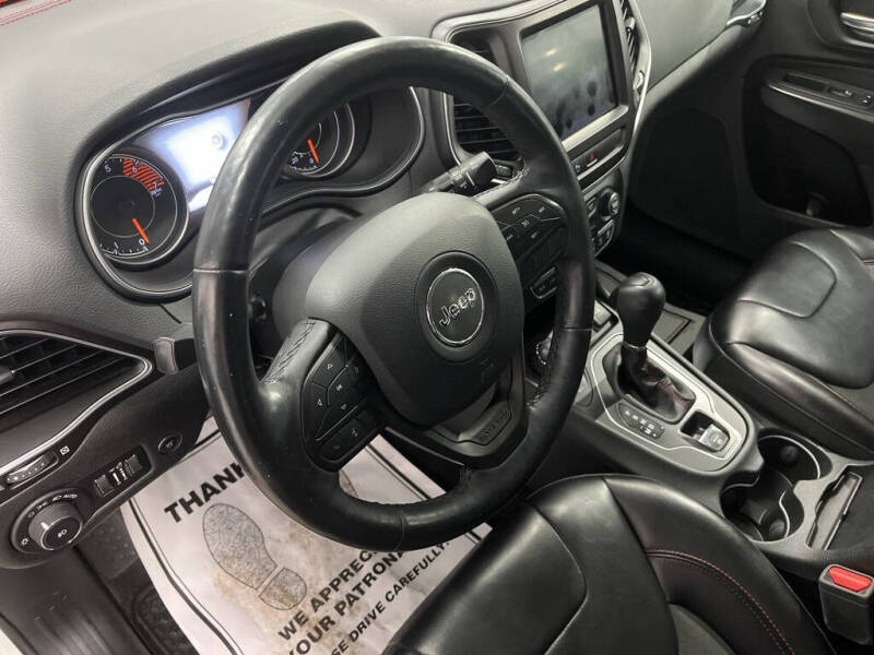 2019 Jeep Cherokee Trailhawk