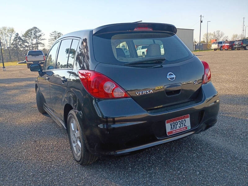 2011 Nissan Versa 1.8 SL