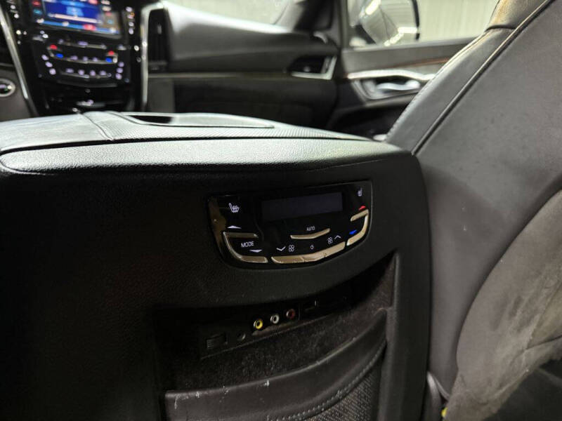 2016 Cadillac Escalade ESV Platinum