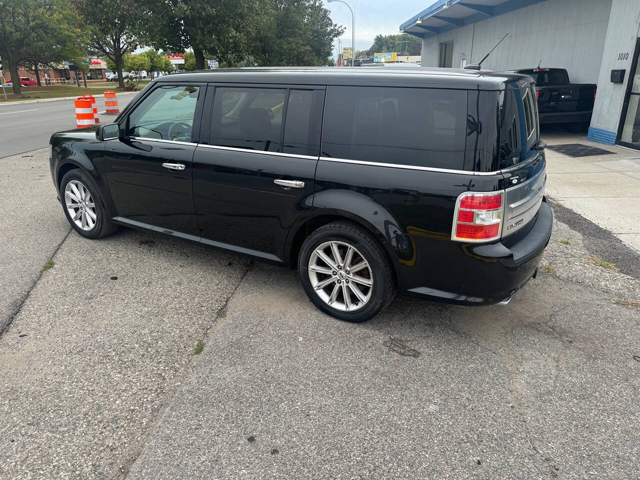 2015 Ford Flex for sale at ONE PRICE AUTO in Mount Clemens, MI