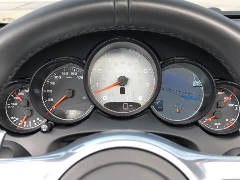 2013 Porsche Cayenne GTS