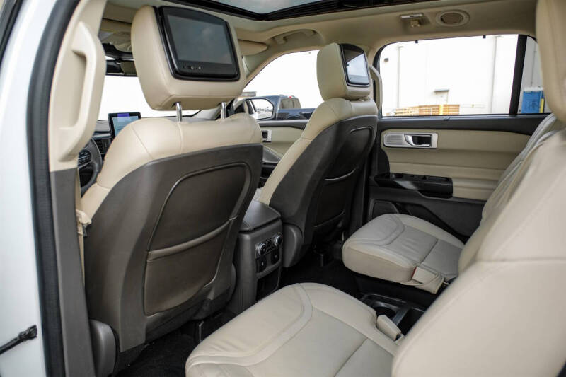 2020 Ford Explorer Platinum