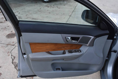 2009 Jaguar XF Luxury