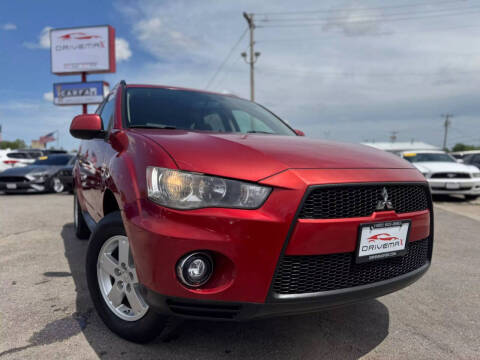2010 Mitsubishi Outlander ES