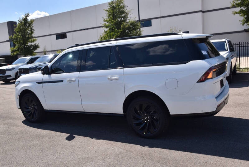 2025 Lincoln Navigator L Reserve
