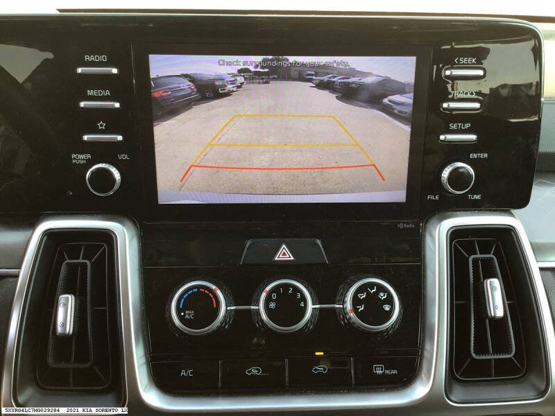 2021 Kia Sorento LX